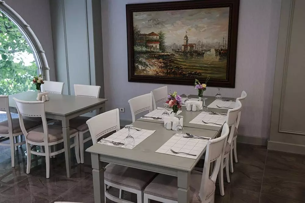 رستوران Nova Plaza Orion